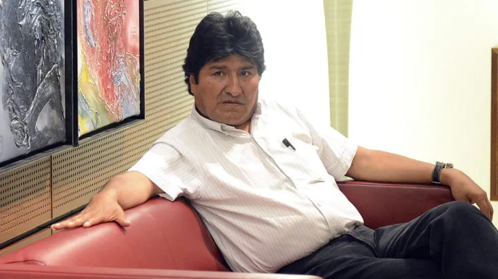 Evo Morales en el aeropuerto de Viena