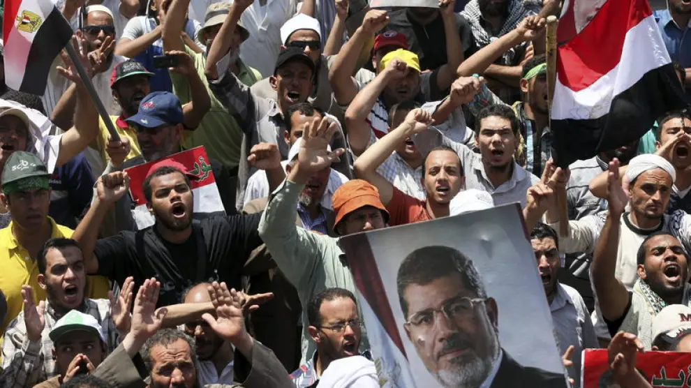 Los simpatizantes de Mursi también se han reunido en El Cairo.