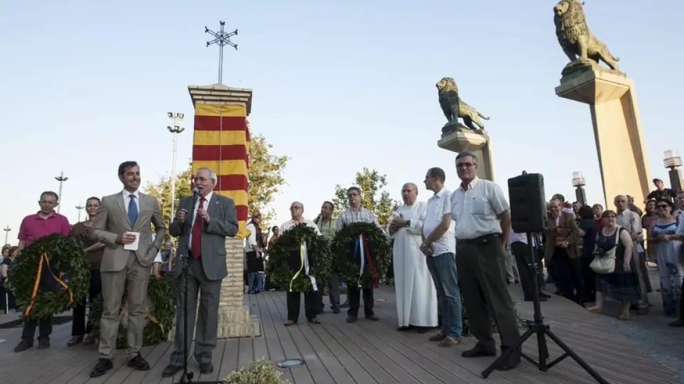 Inauguración del peirón conmemorativo del Bicentenario de Los Sitios