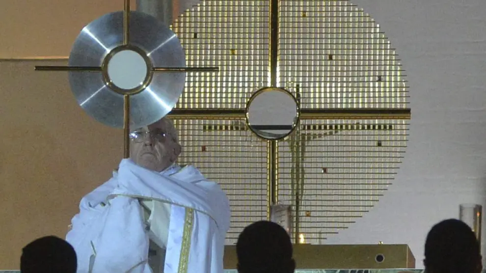 El Papa Francisco durante la vigilia en Río