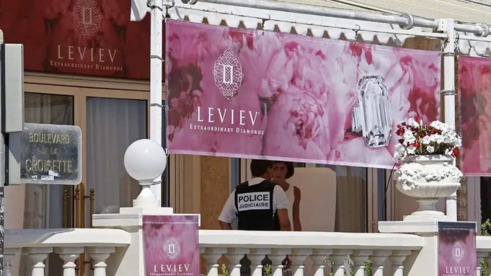 El ladrón robó las joyas de una exposición en el hotel Carlton de Cannes