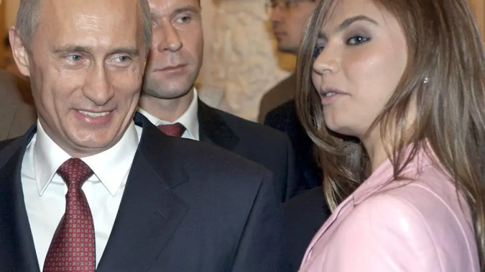 Putin junto a Kabáyeva en 2004.