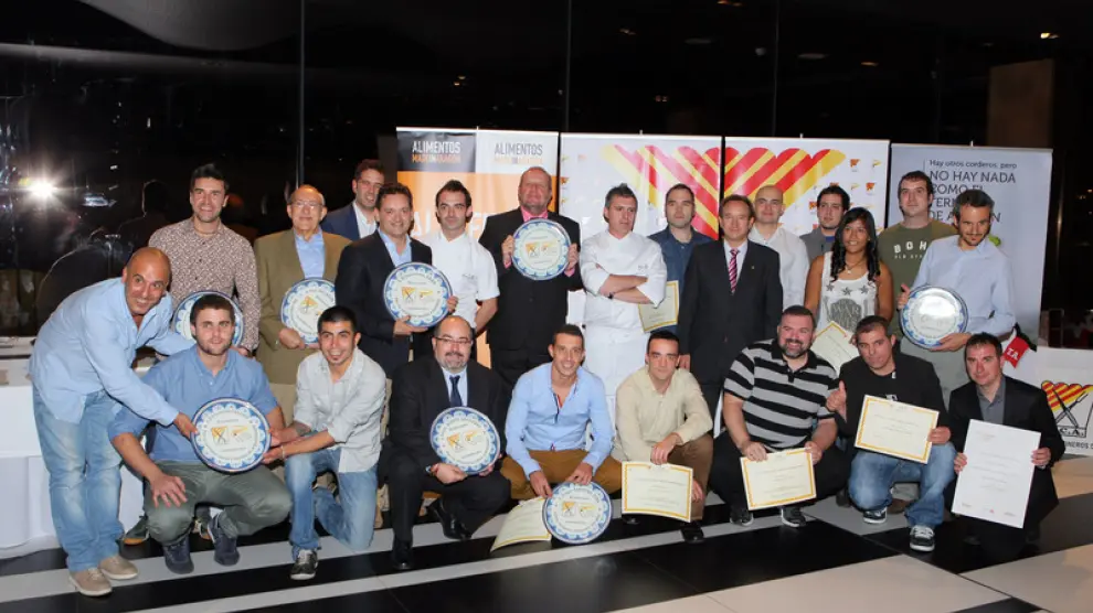Los premiados, durante la fiesta organizada por la Asociación de Cocineros de Aragón