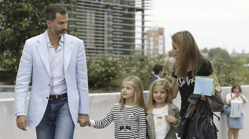 Los Príncipes de Asturias junto a sus hijas