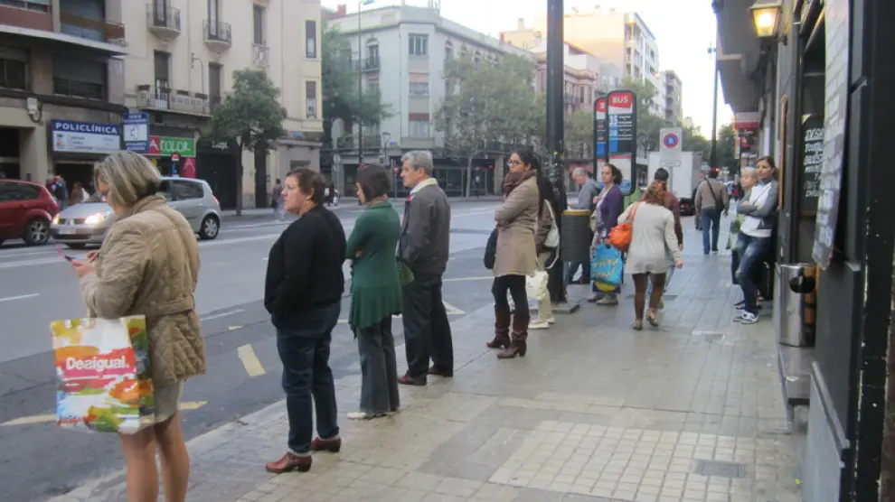 Parada de autobús en Hernán Cortés