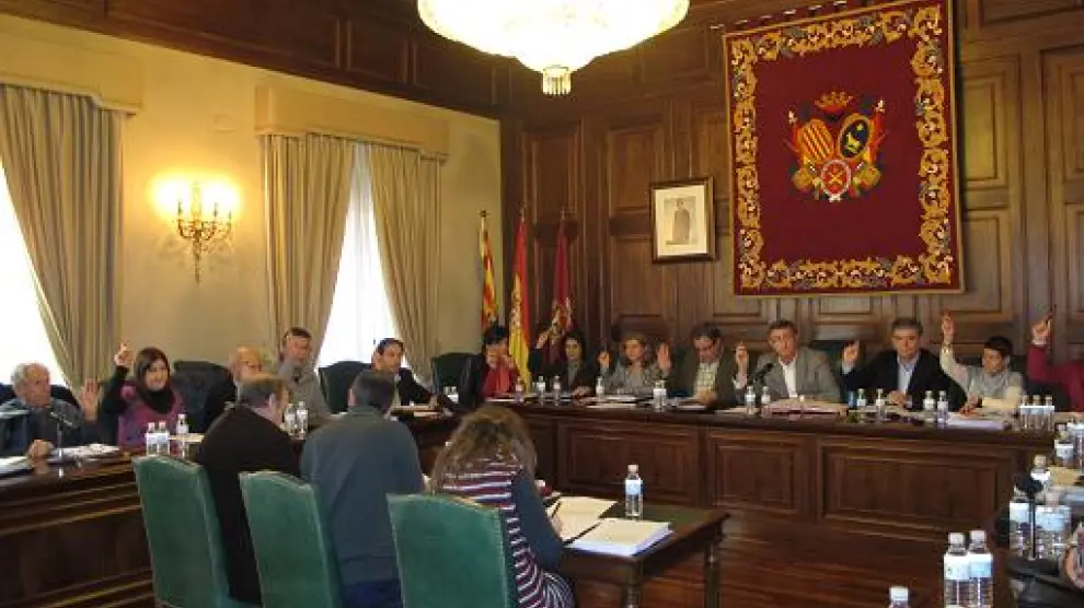 Pleno en el Ayuntamiento de Teruel