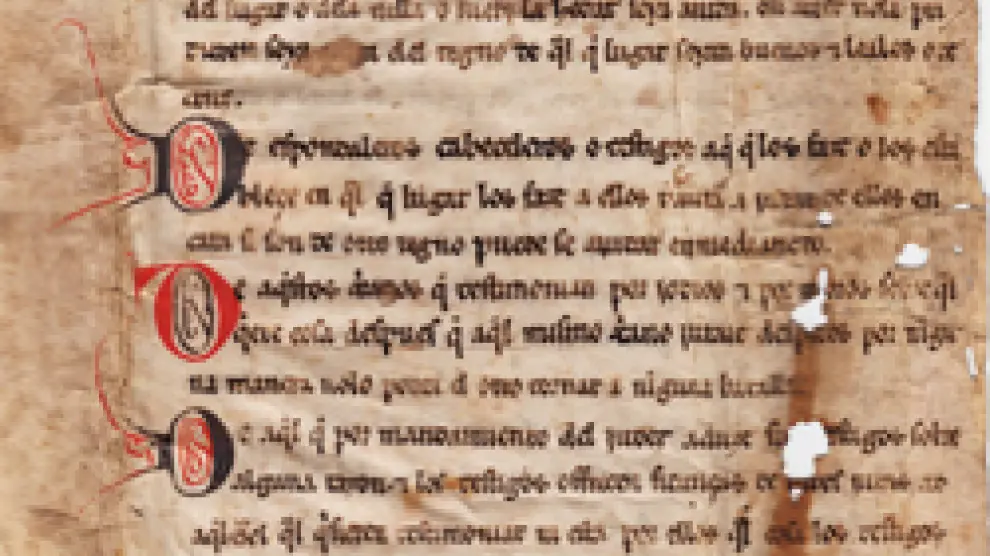 El texto está redactado sobre vitela en letra gótica.