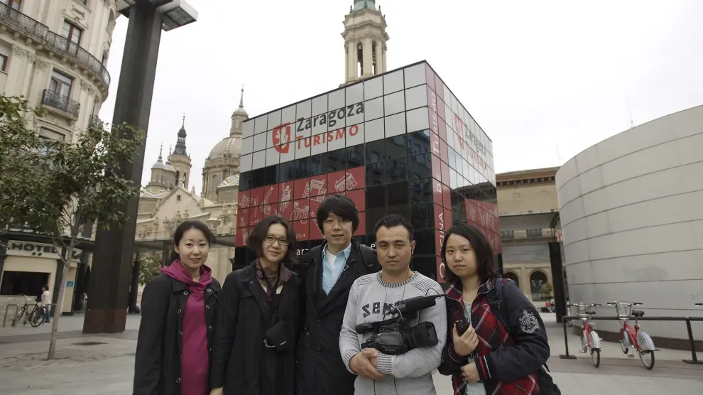 Turistas chinos en Zaragoza.