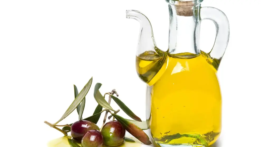 El aceite de oliva es un elemento fundamental de la dieta mediterránea