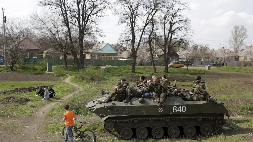 Los blindados ucranianos han tomado posiciones en la zona de Donetsk