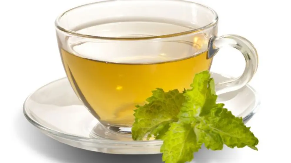 El té verde ayuda a eliminar grasas.