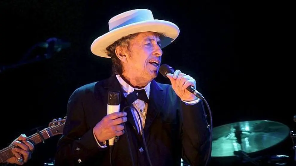 Bob Dylan durante un concierto.