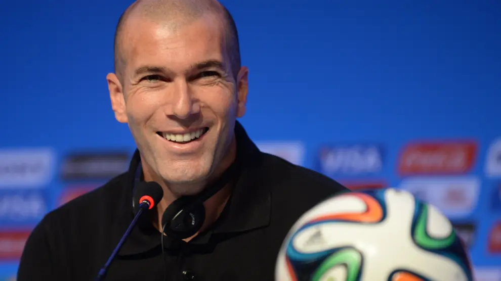 Zidane aspira a entrenar a su país.