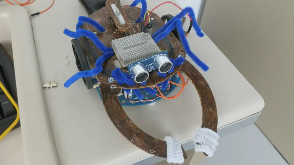 Imagen de uno de los robots desarrollados por los niños