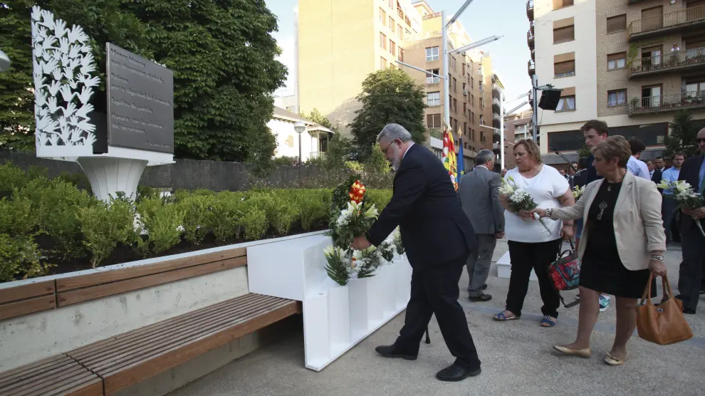 Acto en recuerdo a las víctimas del terrorismo en Huesca