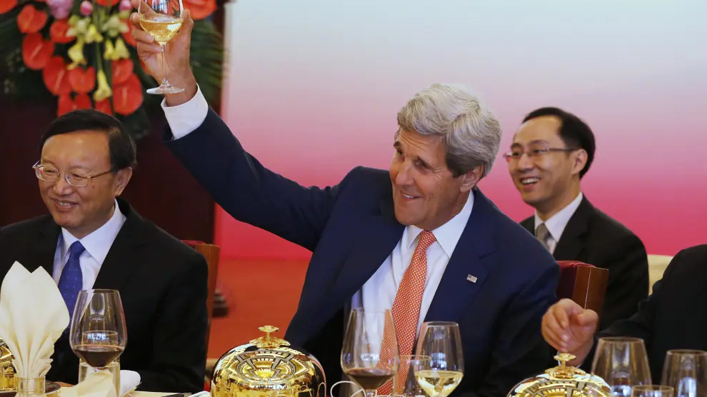John Kerry, durante su visita a China