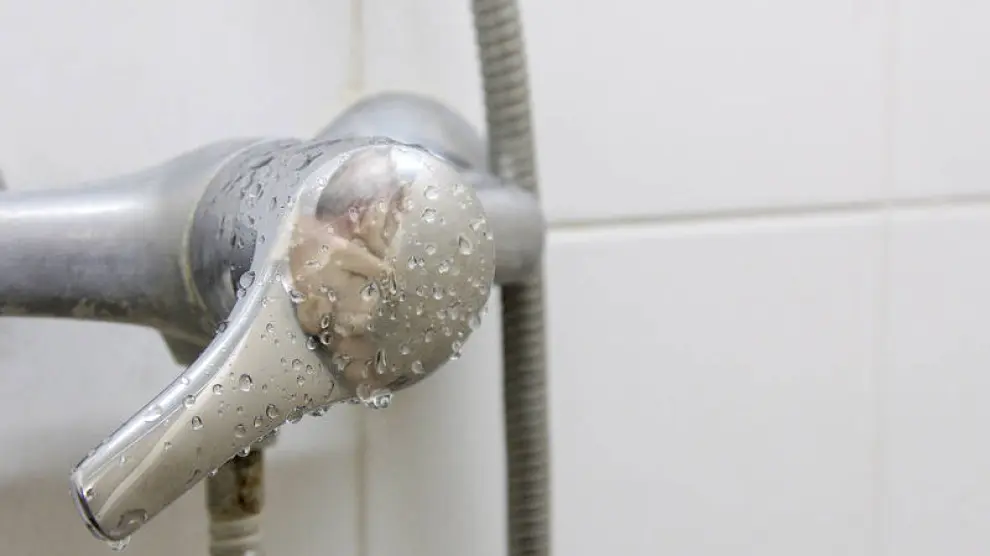 La mitad de los españoles no realiza una ducha perfecta