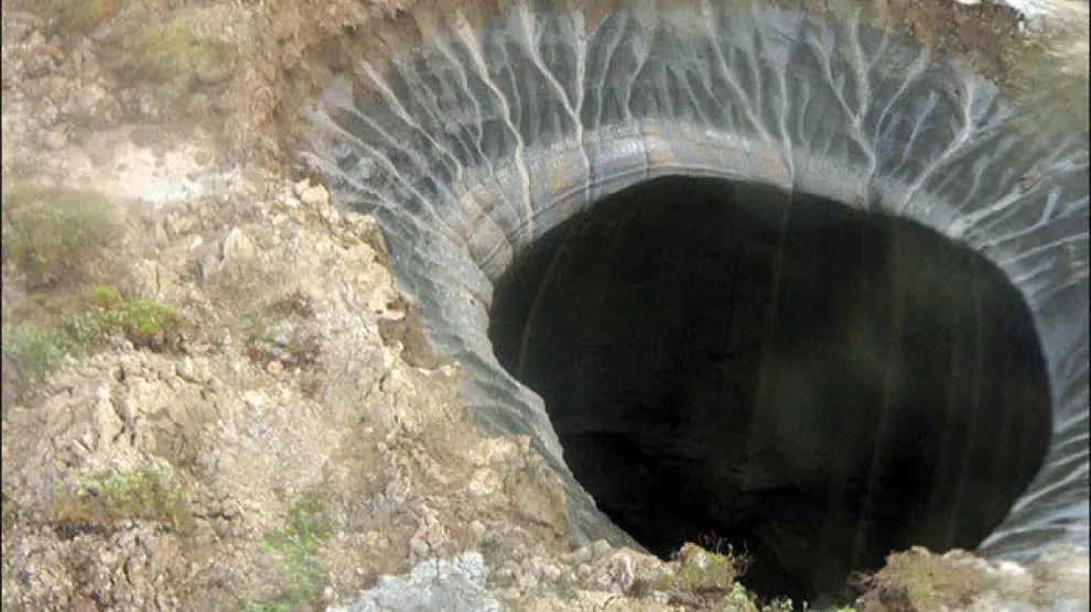 Imagen del primer cráter hallado en Siberia