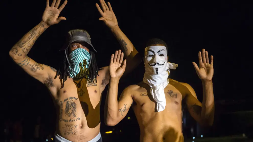 Protestas en Ferguson por la muerte de joven negro
