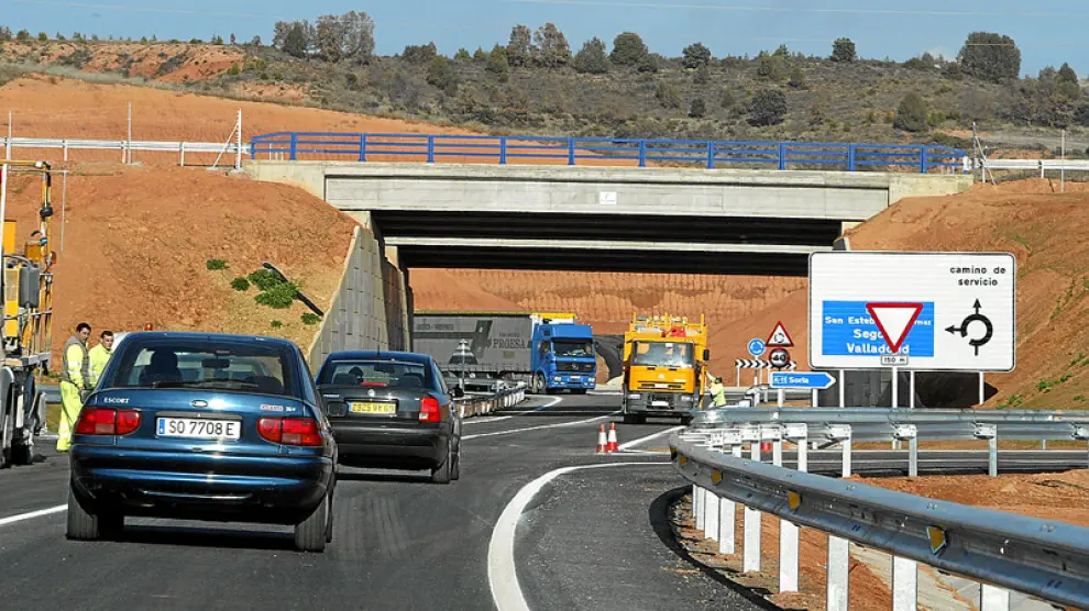 La Autovía del Duero a su paso por El Burgo de Osma.