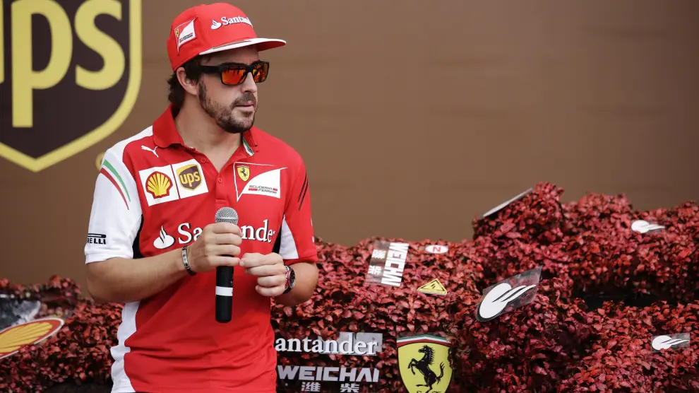 Alonso, en un acto oficial de Ferrari.
