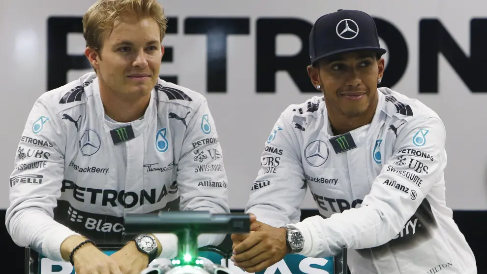Rosberg y Hamilton anuncian batalla nocturna en Marina Bay