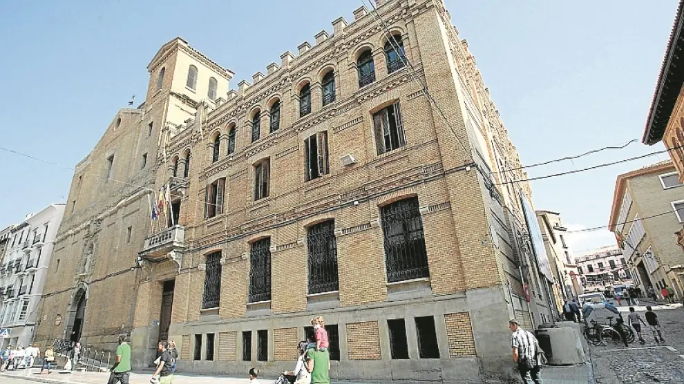 Juzgados (Coso Alto, 16). El edificio, construido en 1902 y que albergó en su día el Banco de España, quedará completamente vacío el 14 de octubre con el traslado de todos los órganos al Palacio de Justicia.