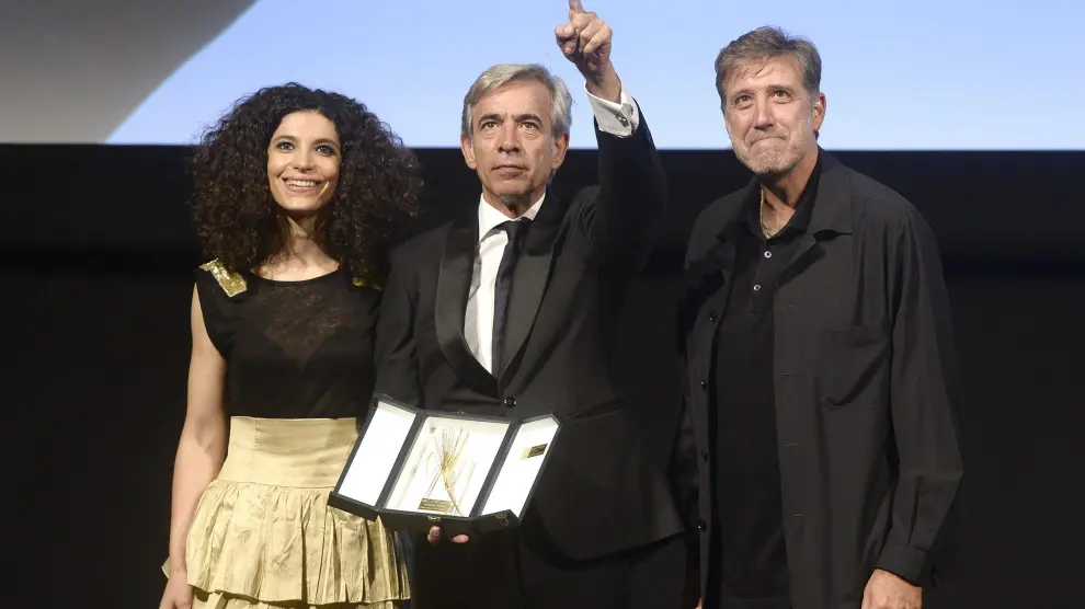 El actor ha recibido el premio de la mano de Emilio Aragón y Irene Visedo