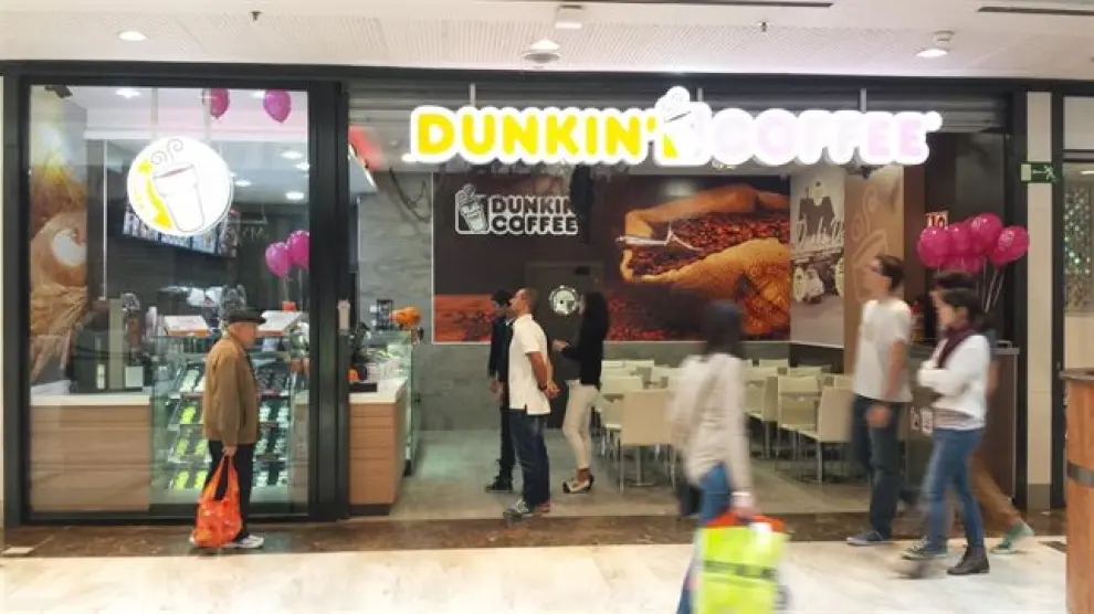 La marca Dunkin' Coffe abre su primera tienda en Grancasa