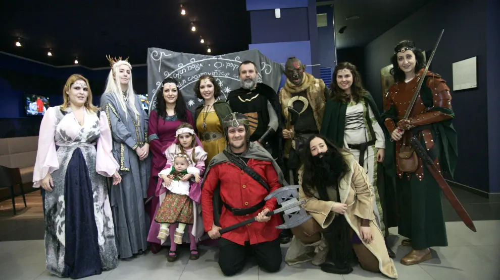 La Sociedad de Tolkien, en Puerto Venecia para ambientar el estreno de el 'El Hobbit'