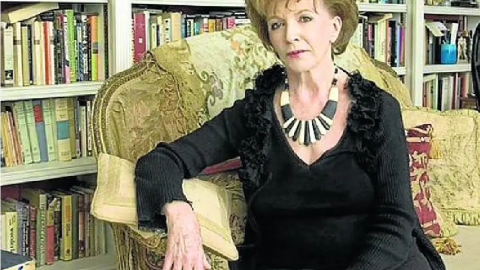 La escritora Edna O'Brien, que se mueve muy bien en casi todos los géneros.