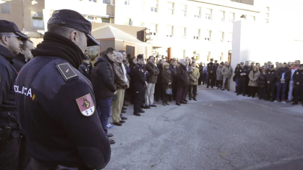 Los sindicatos mayoritarios de la Policía Nacional han convocado concentraciones silenciosas en las comisarías de toda España