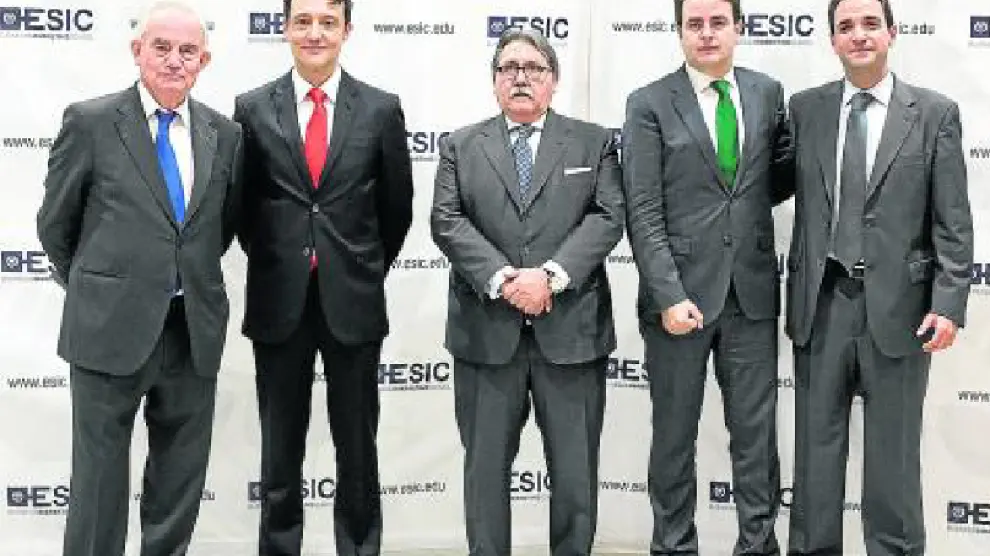 De izquierda a derecha, Simón Reyes, José Antonio González, Manuel Teruel, Roberto Bermúdez de Castro y Antonio Sangó.