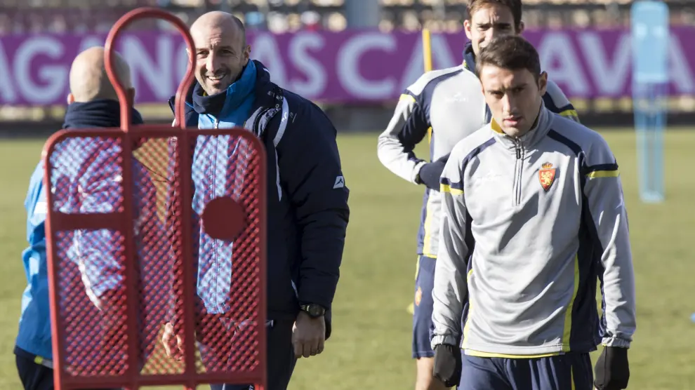 Eldin, junto a Popovic, en un entrenamiento del Real Zaragoza