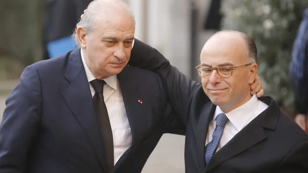 El ministro de Interior francés recibe a Jorge Fernández Díaz