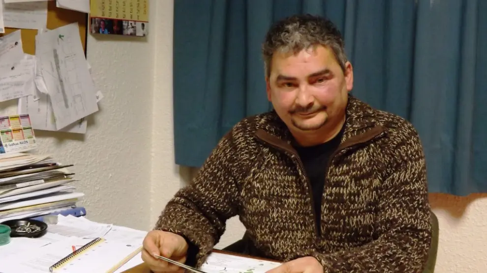 Javier Moreno, vive sus primeros días como presidente de la Federación de Barrios Osca XXI