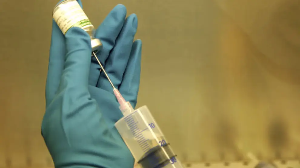 La investigación utilizó guantes de plástico descartables para tratar a 478 pacientes.