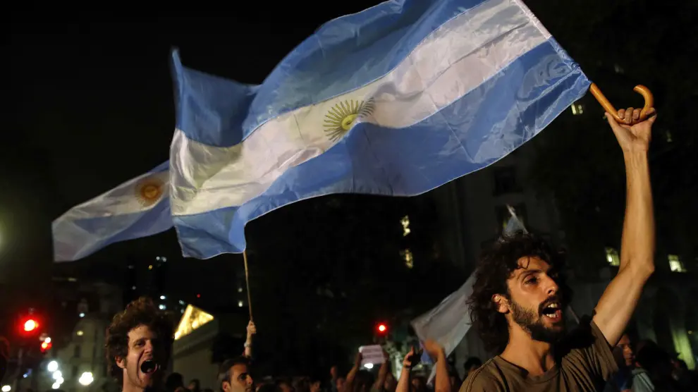 Concentraciones en Buenos Aires por la extraña muerte del fiscal