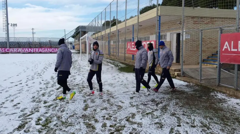 La nieve ha sido la protagonista del entrenamiento del Real Zaragoza
