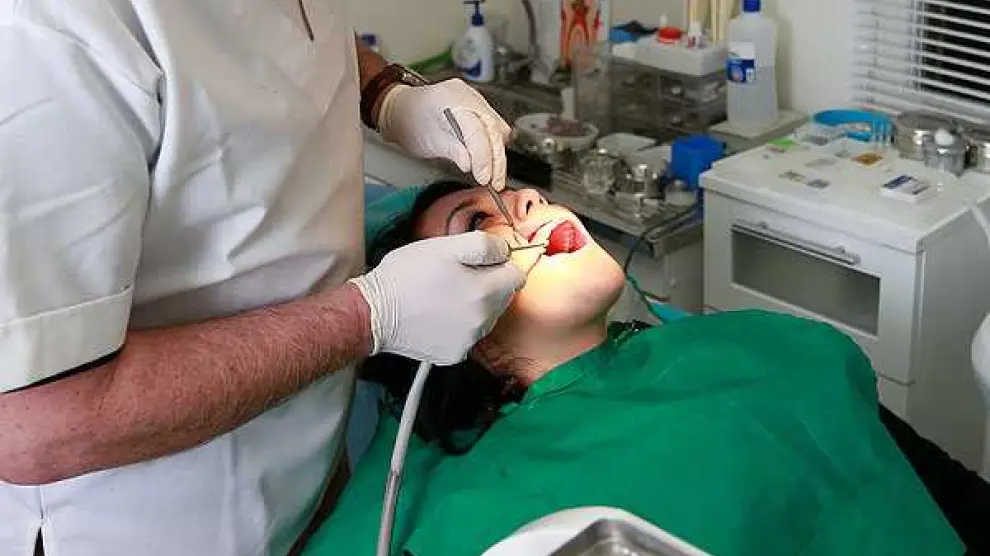 Las clínicas dentales cobijan cada vez a más falsos autónomos