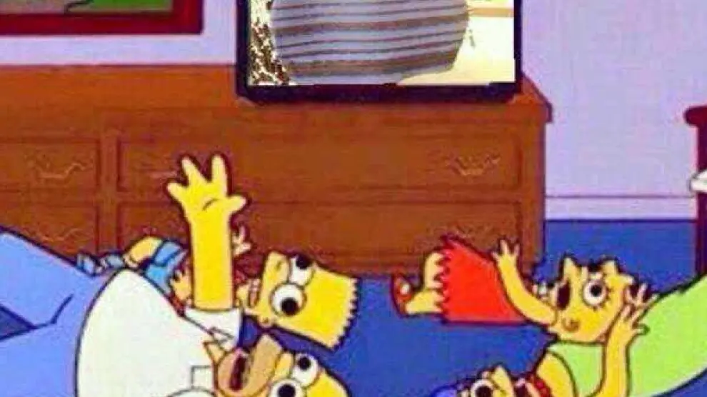 Los Simpson, mareados, sin saber de qué color es el vestido