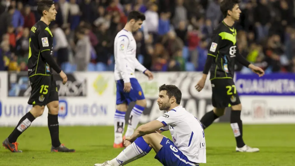 Borja se lamenta en el suelo tras el empate del domingo
