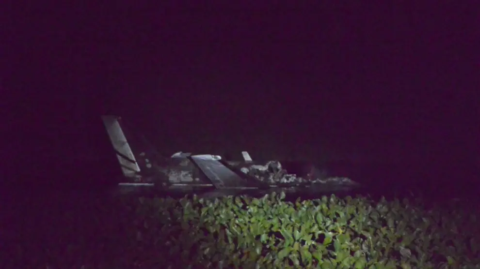 Un avión argentino con 10 ocupantes se estrella cerca del aeropuerto de Punta del Este