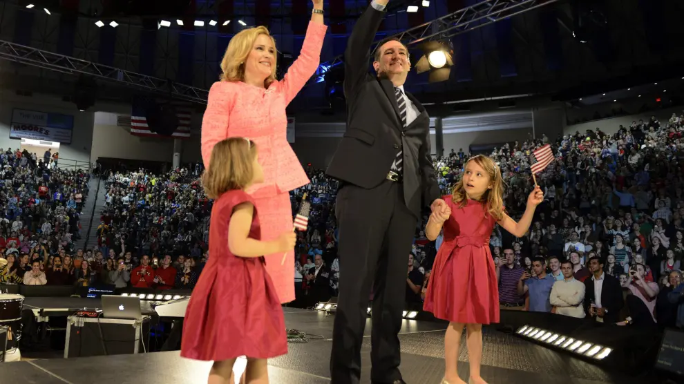 Ted Cruz con su familia, en la presentación oficial como candidato republicano a las elecciones de 2016 en Estados Unidosa