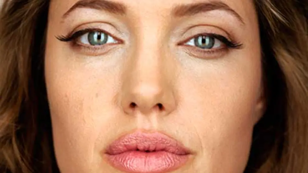 Angelina Jolie se extirpa los ovarios para reducir el riesgo de cáncer