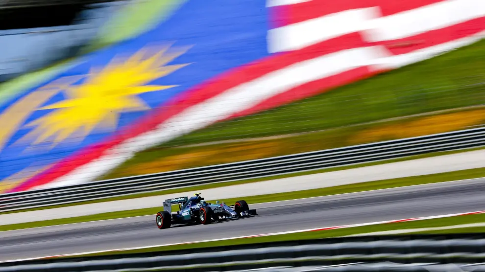 Nico Rosberg durante los entrenamientos libres del Gran Premio de Malasia
