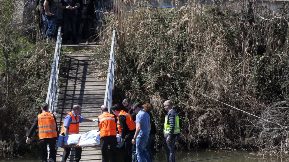 Levantamiento del cadáver encontrado en el río Pisuerga este martes