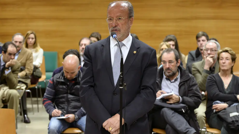 El alcalde de Valladolid, León de la Riva, declarando en el juicio