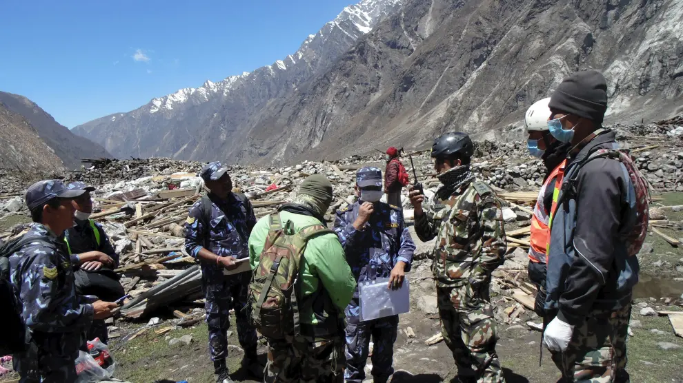 Tareas de rescate en Nepal