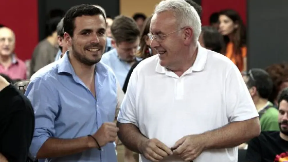 Cayo Lara y Alberto Garzón inician la campaña con un acto político en la capital aragonesa